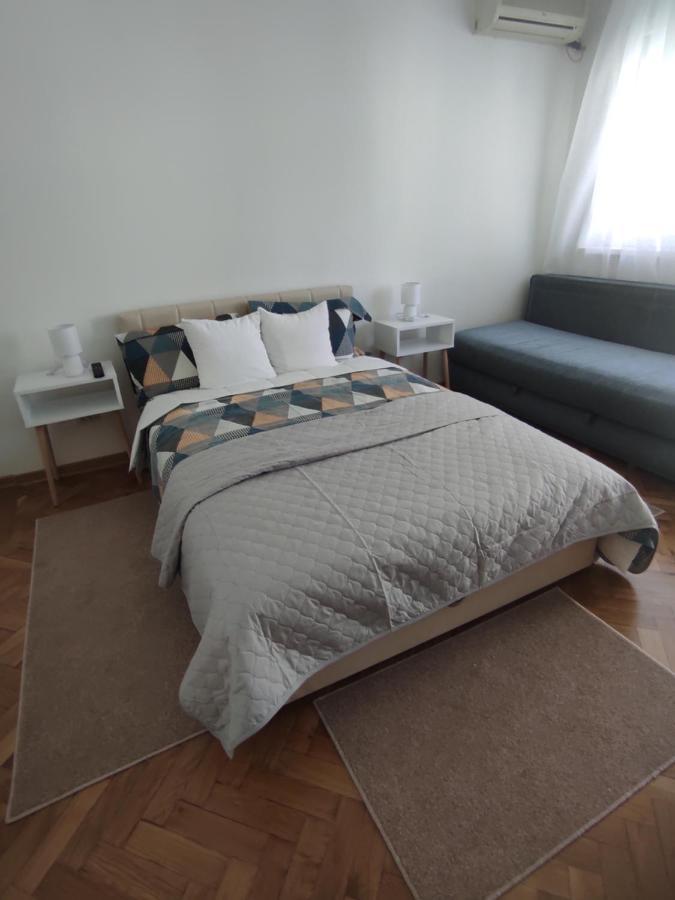 Apartman Nicolas Beograd Eksteriør bilde